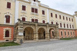 Atractie Turistica - Muzeul National al Unirii - Alba Iulia - Centru Turistic