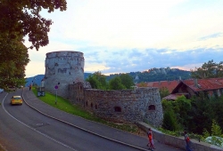 Atractie Turistica - Bastionul Postavarilor - Brasov - Centru Turistic