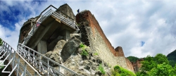 Atractie Turistica - Cetatea Poenari - Capatanenii Ungureni - Centru Turistic