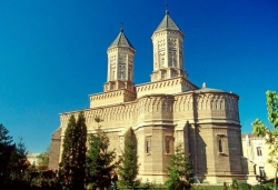 Atractie Turistica - Biserica Trei Ierarhi - Iasi - Centru Turistic