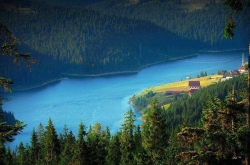 Atractie Turistica - Lacul Fantanele - Sancraiu de Cluj - Centru Turistic